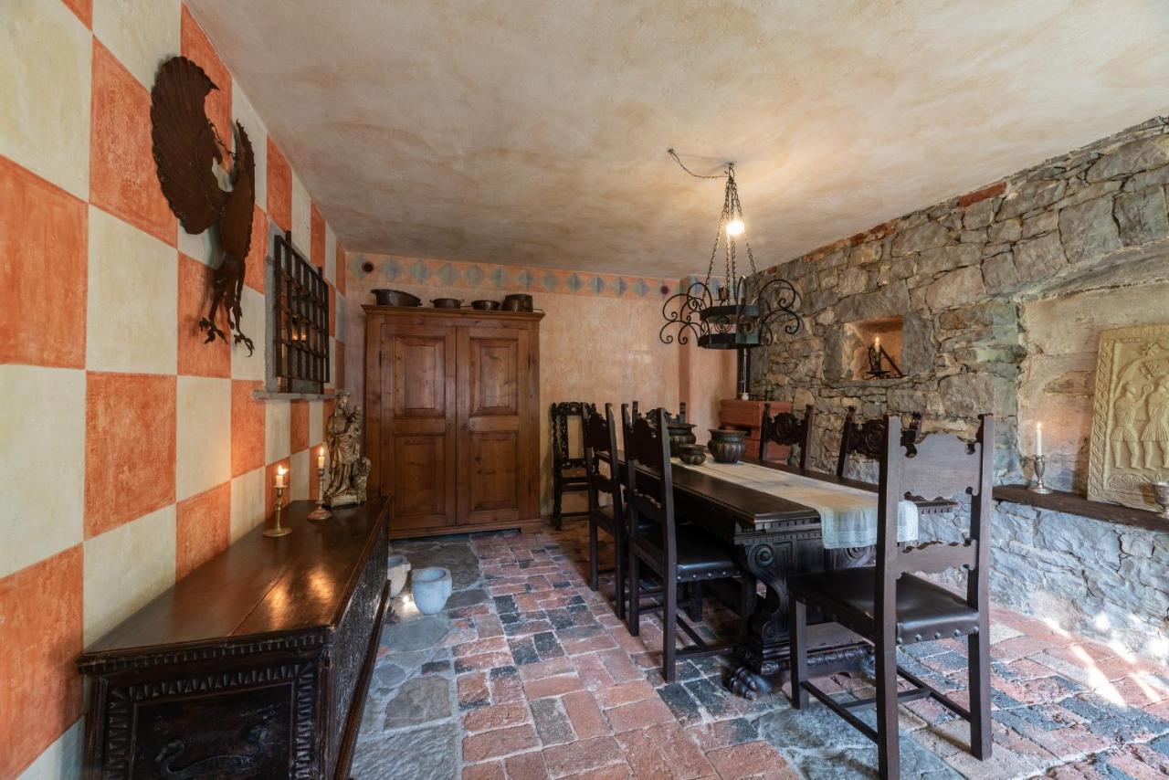 Torre Del Grifone Nel Medioevo Di Cividale Del Friuli Villa Faedis Exterior photo